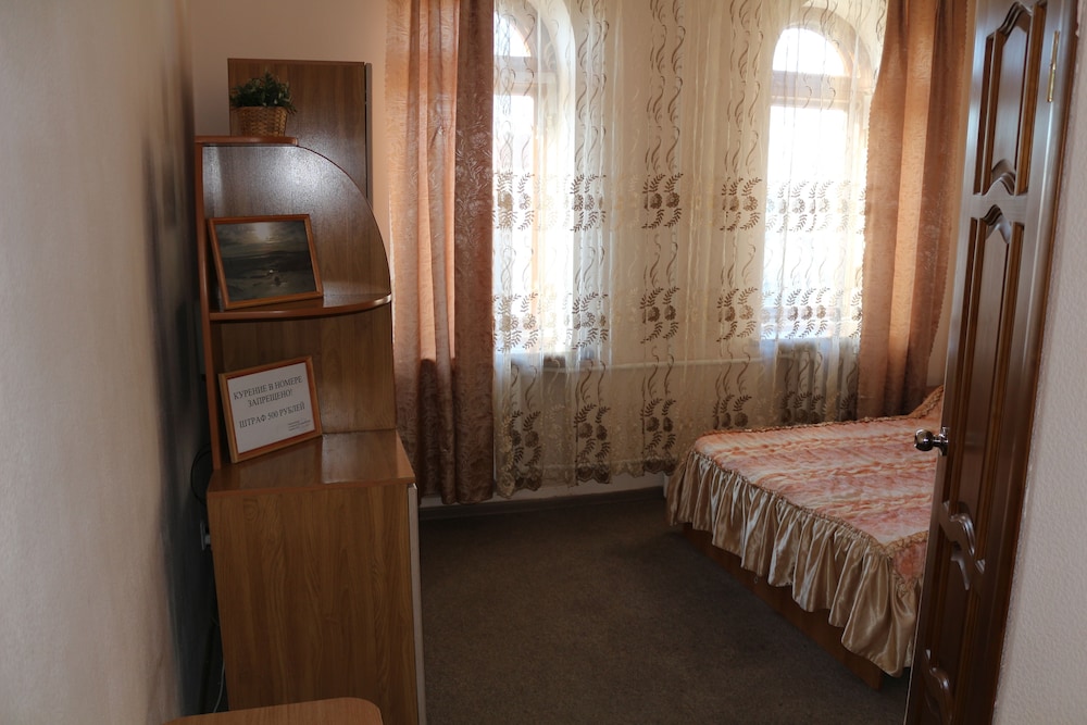 Standard Double Room, Private Bathroom photo 3