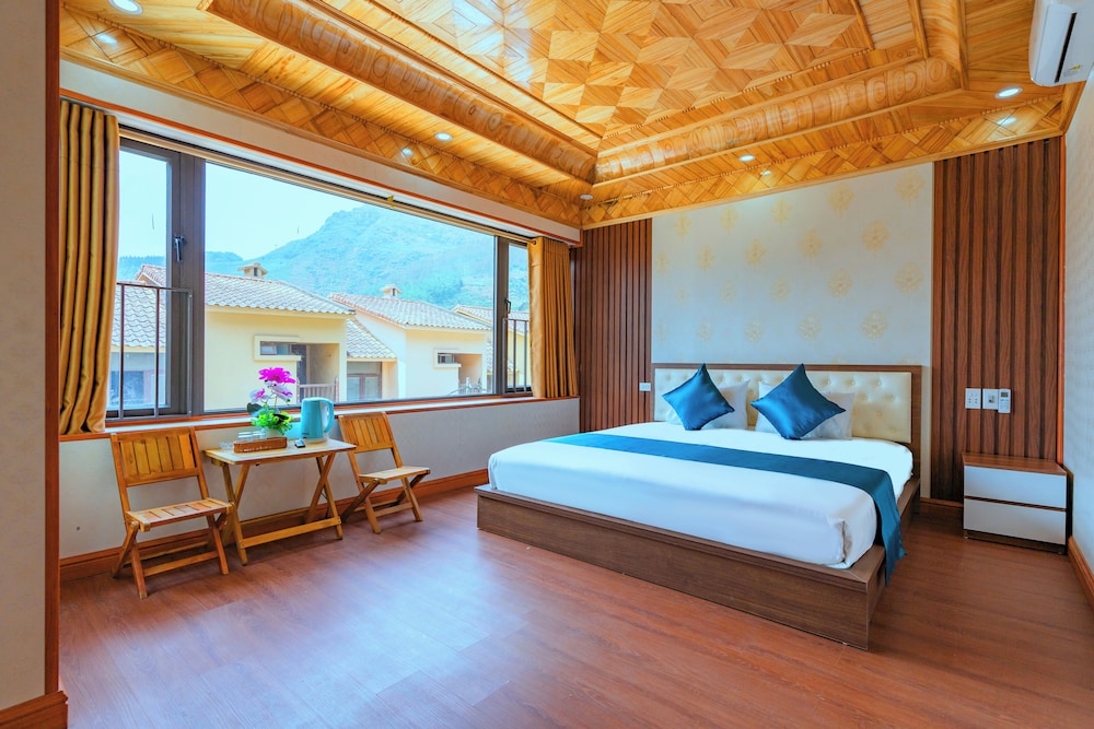 Luxury Villa photo 3