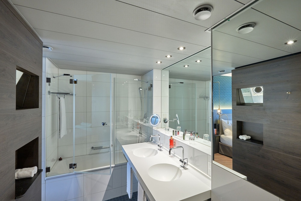 Deluxe Twin Room, Terrace - Photo 9