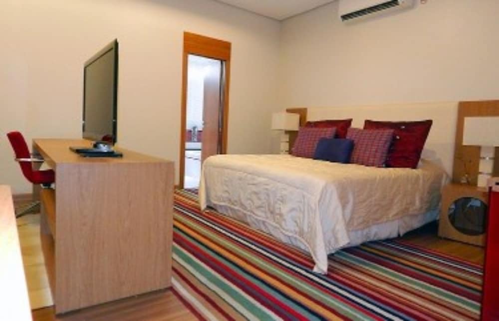 Presidential Suite, 1 King Bed (Master) photo 3