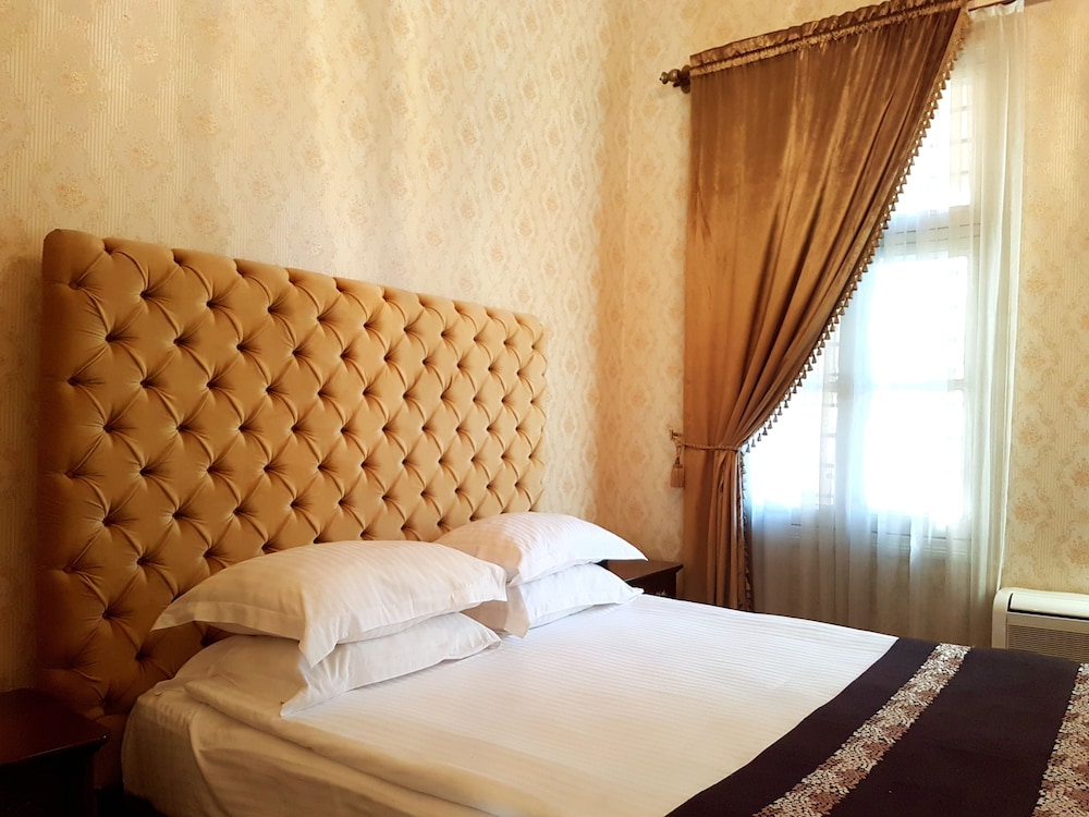 Presidential Suite photo 1
