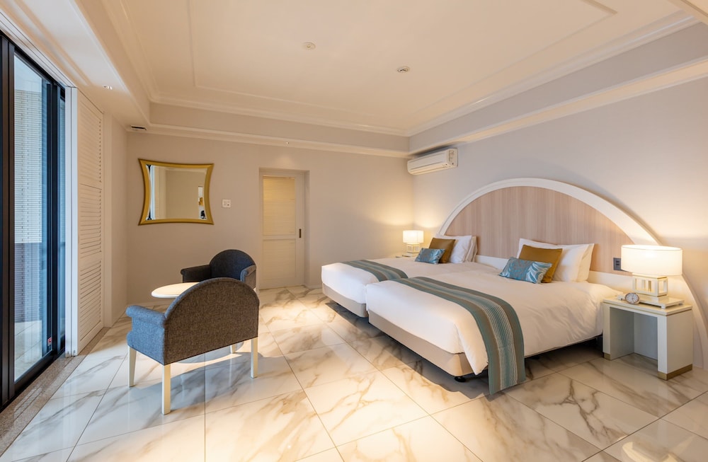 Royal Pool Villa House - Photo 1