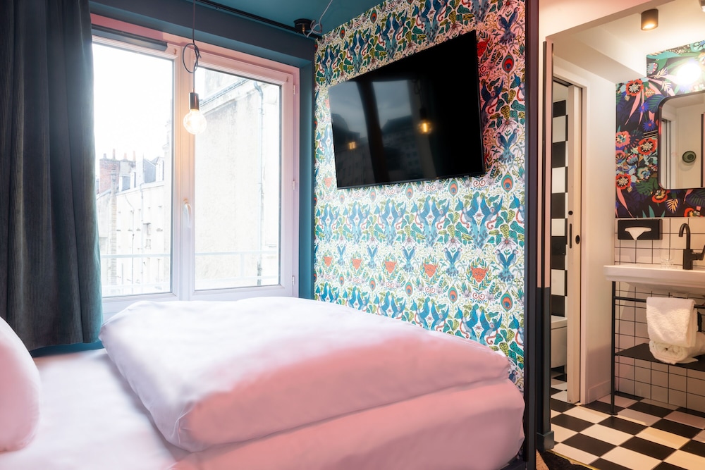 City Single Room, 1 Large Twin Bed