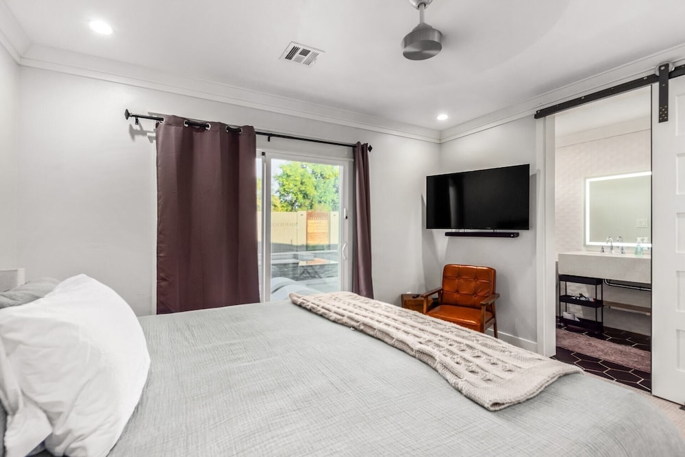 House (3 Bedrooms)