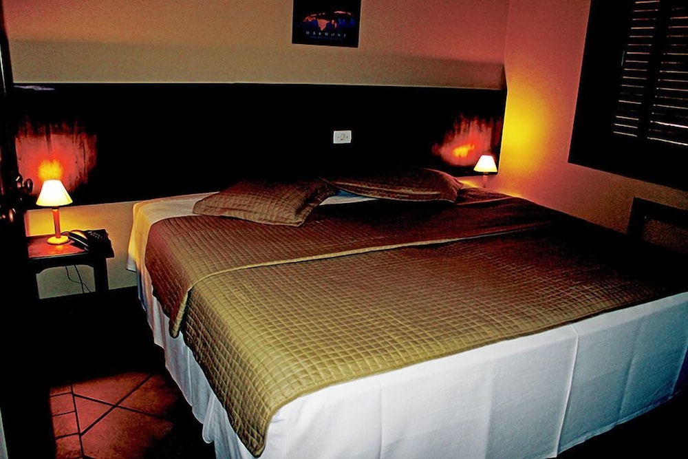 Standard Quadruple Room, Hill View
