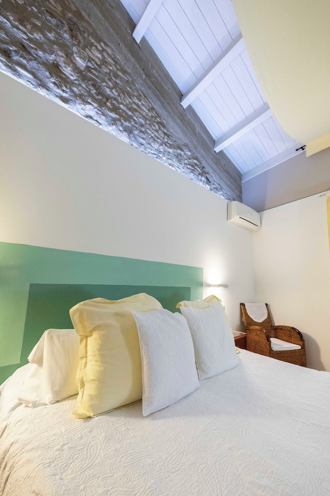 Standard Double or Twin Room - Photo 6