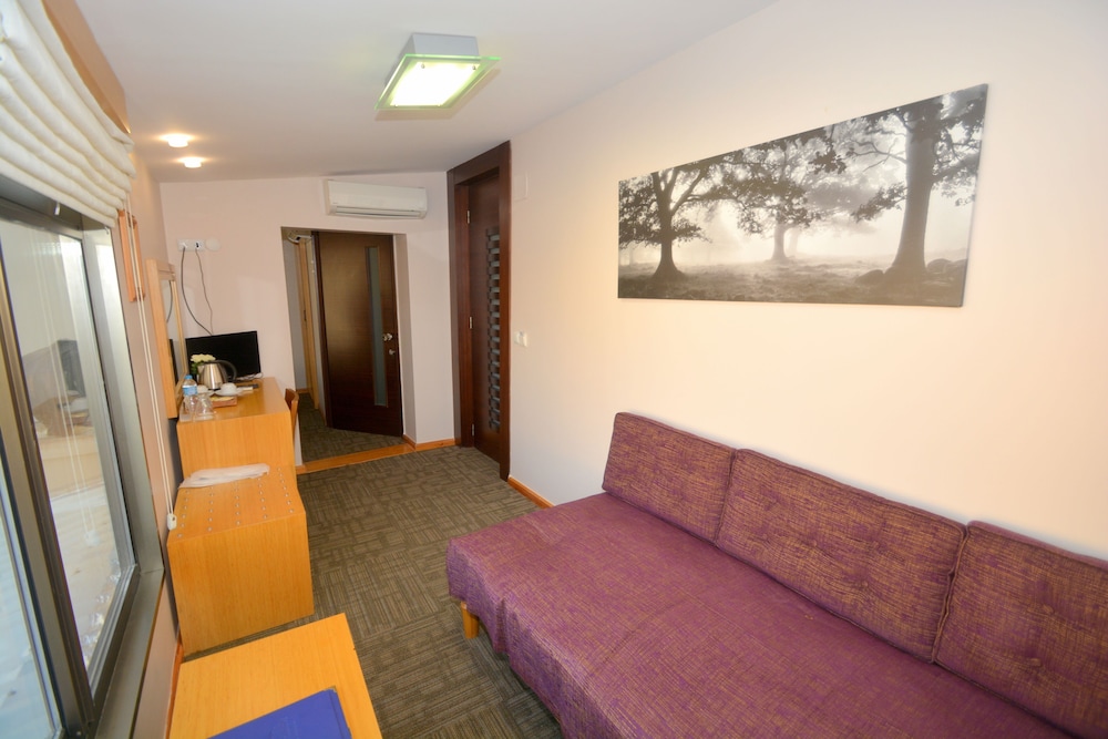 Standard Studio Suite photo 3