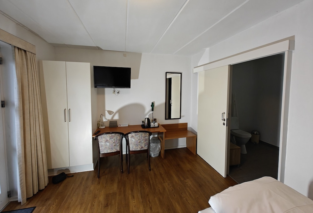 Room, 2 Twin Beds, Mobility Accessible, Private Bathroom photo 3
