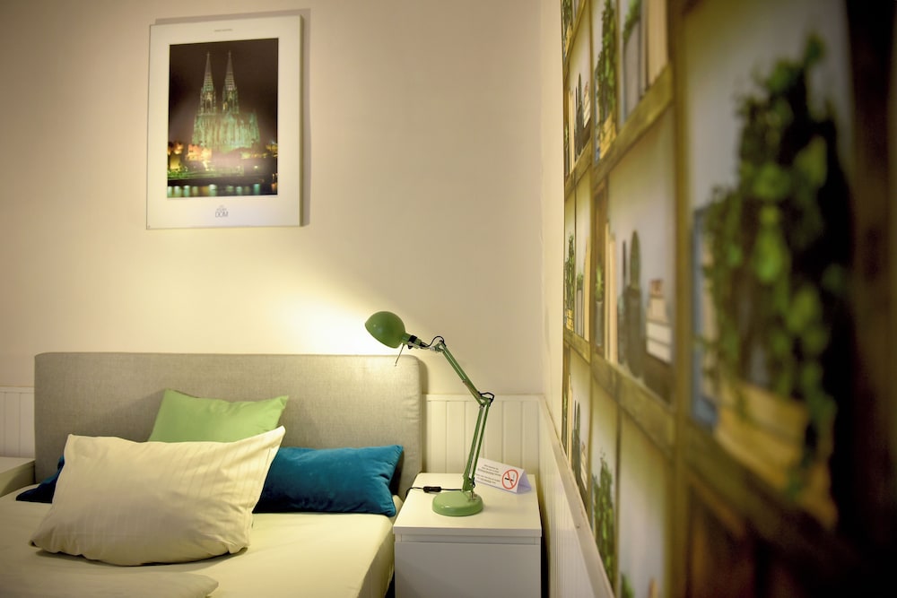 City Single Room