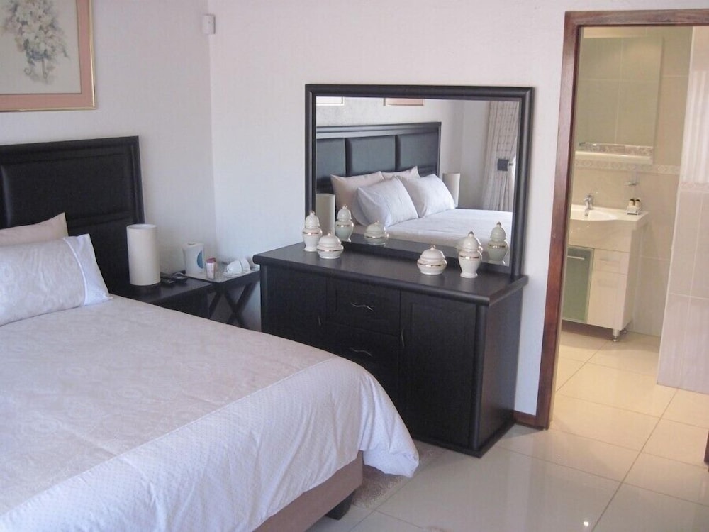 Comfort Room, 1 Bedroom (North Nest ) photo 2