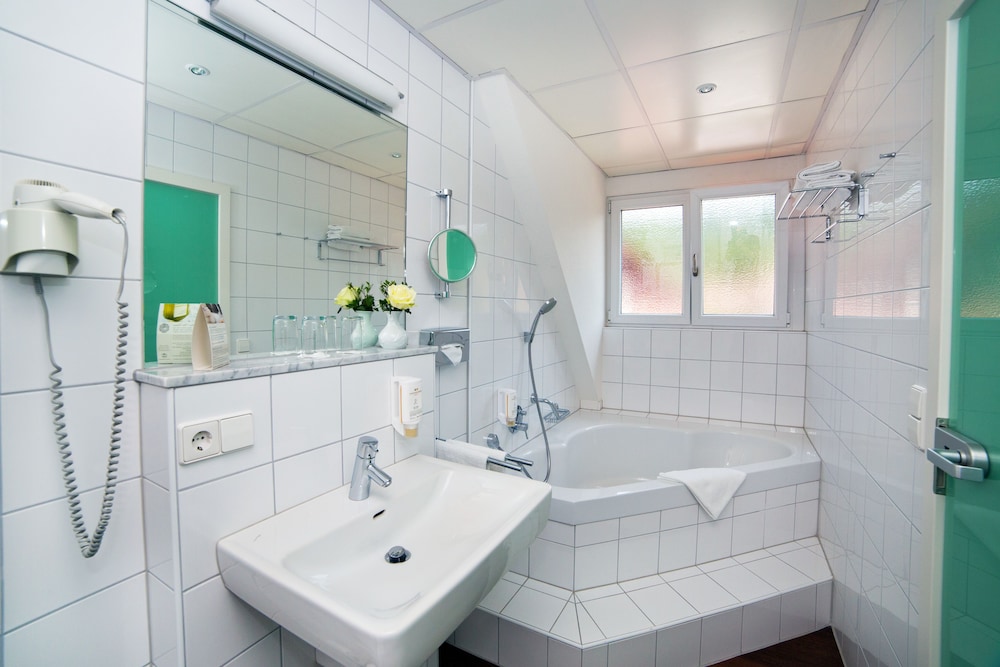 Superior Double Room - Photo 8