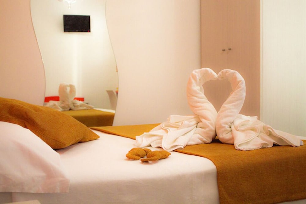 Standard Double Room, 1 Queen Bed, Non Smoking, Ensuite