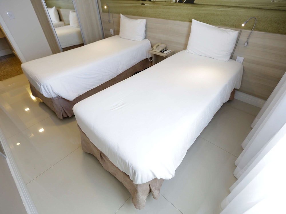 Superior Twin Room, 2 Twin Beds - Photo 5