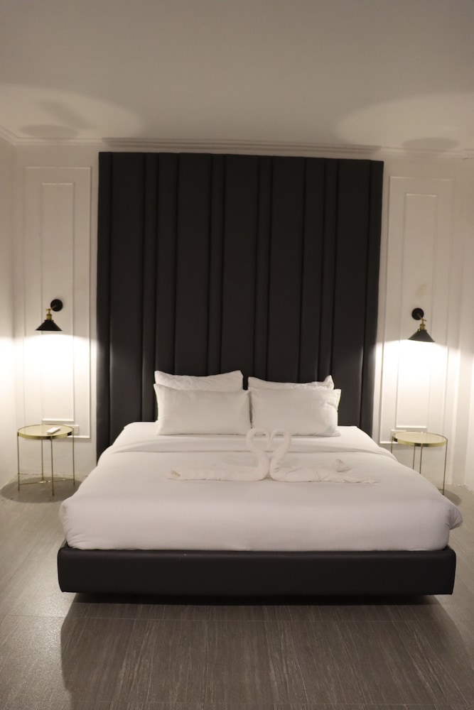Executive Room photo 1