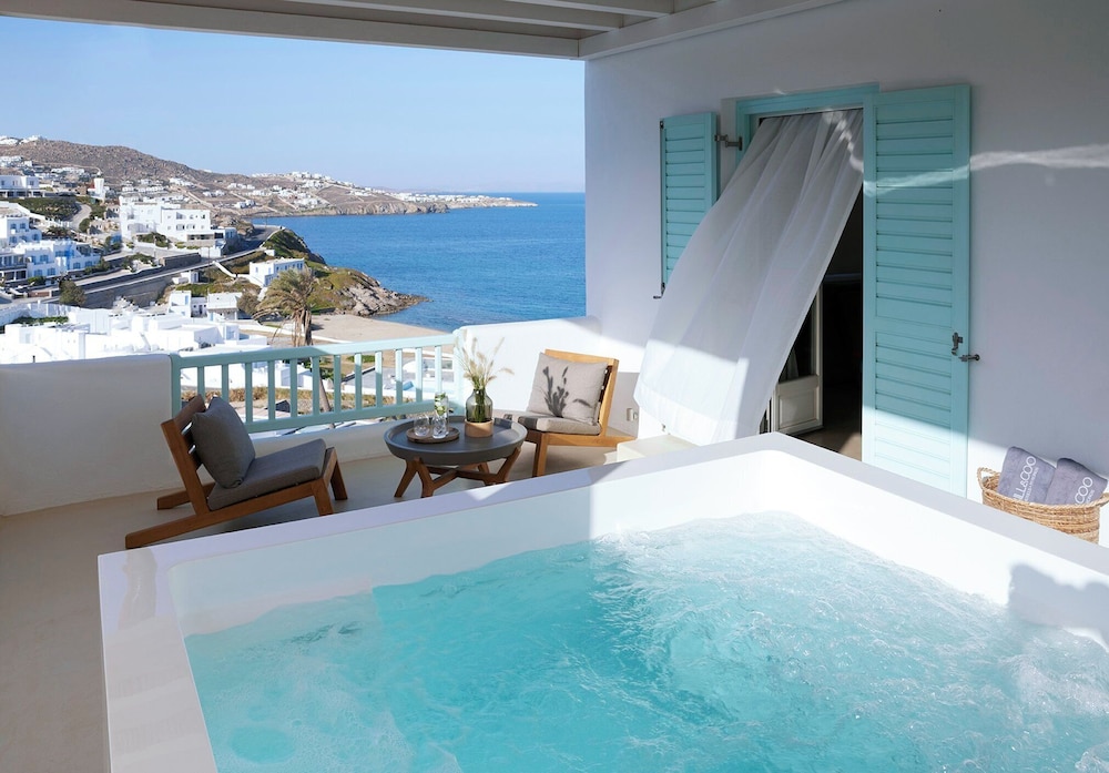 Bill&Coo Suite with outdoor Jetted Tub and Sea View - Photo 6