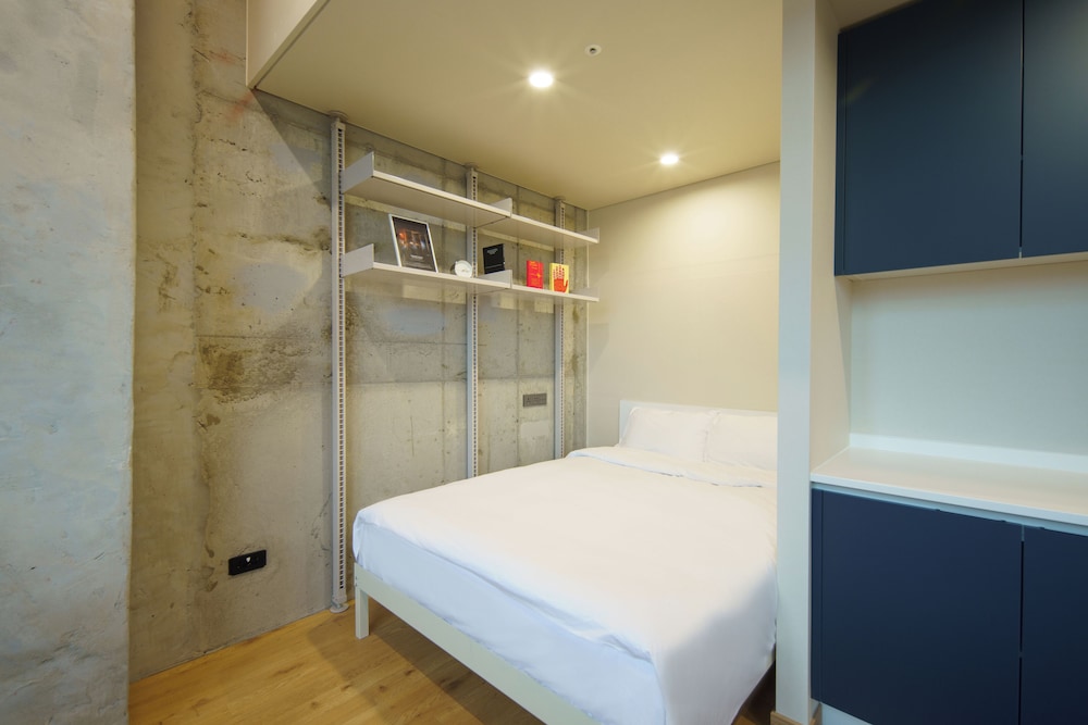 [Extra Bed PKG] Premier Double Room + 1 Extra Bed photo 3