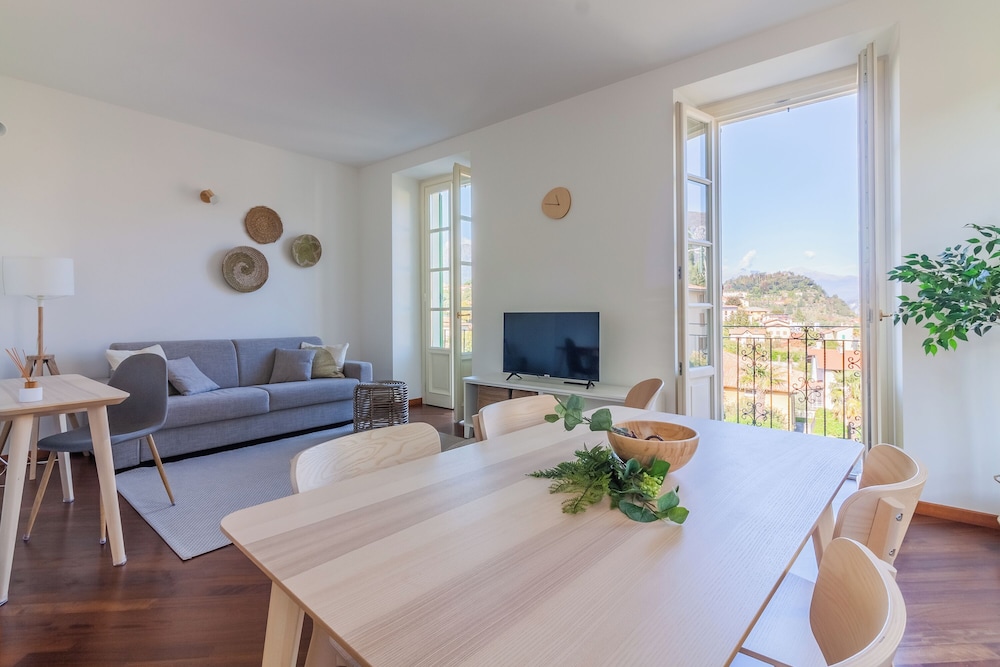 Apartment, Balcony, Lake View