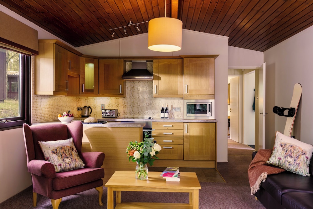 Superior One Bedroom Apartment