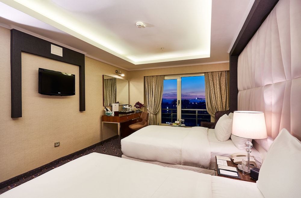Twin Room, Sea View