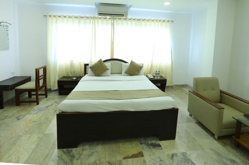 Executive Room, 1 King Bed photo 2