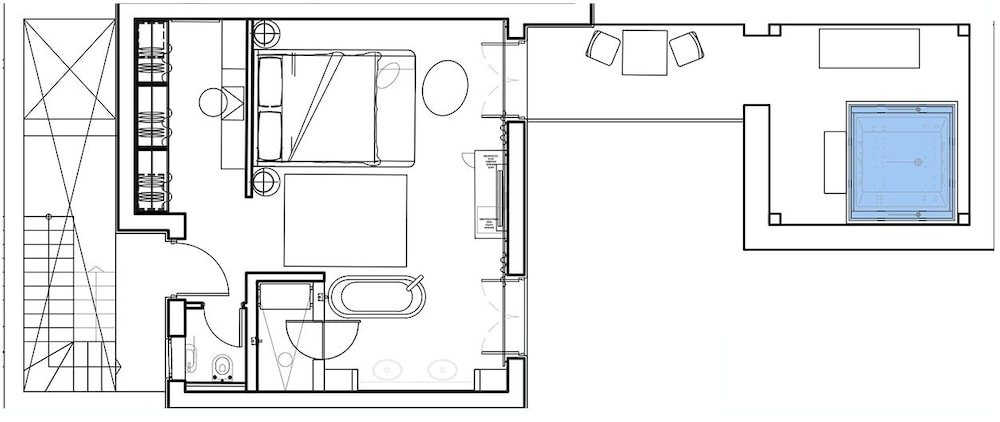 Junior Suite Outdoor Hot Tub photo 3