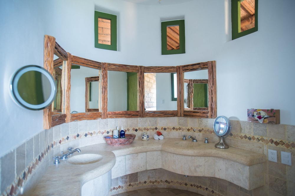 Luxury Villa, 4 Bedrooms, Private Pool, Bay View photo 2