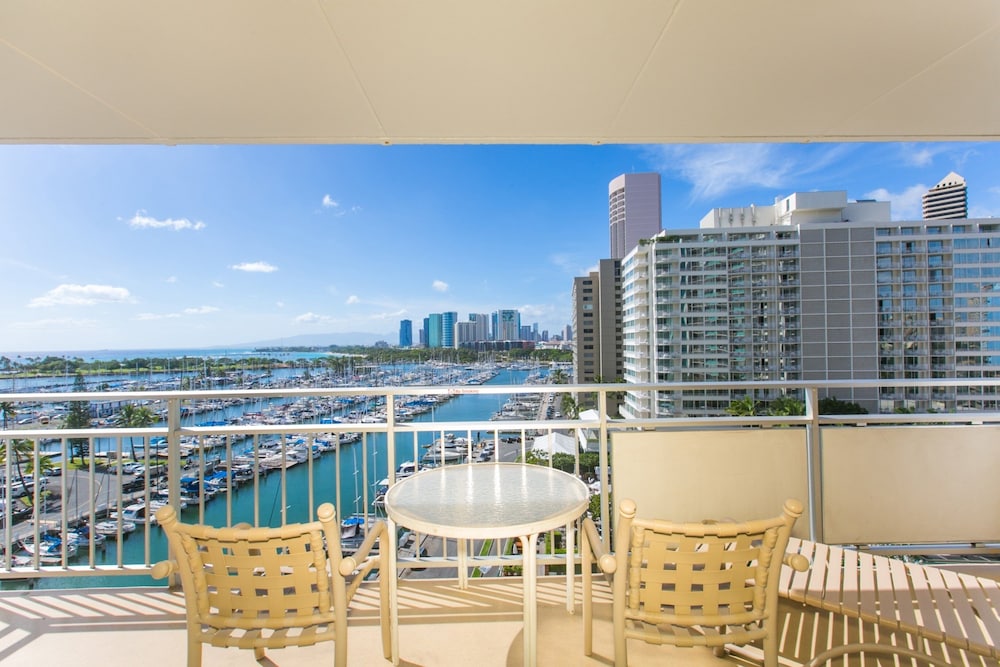 Ilikai Tower 943 Condo - Walk to the Beach, Shops & Restaurants! by RedAwning: Condo, 2 Bedrooms photo