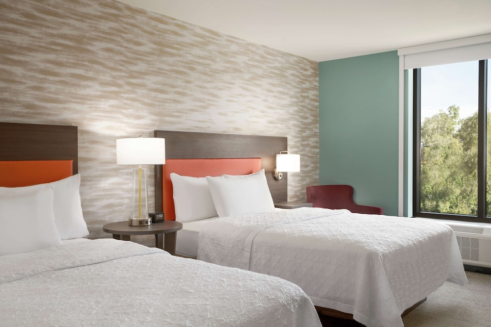 Suite, 1 Bedroom, 2 Queen Beds & Sofa Bed