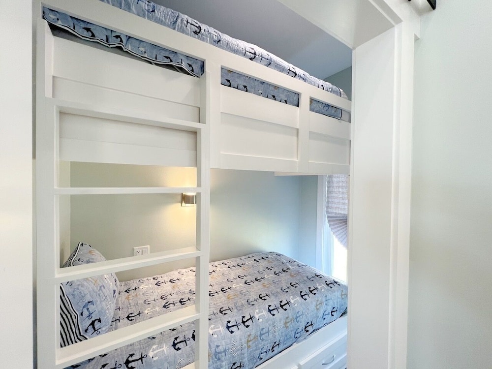 House, 3 Bedrooms photo 2
