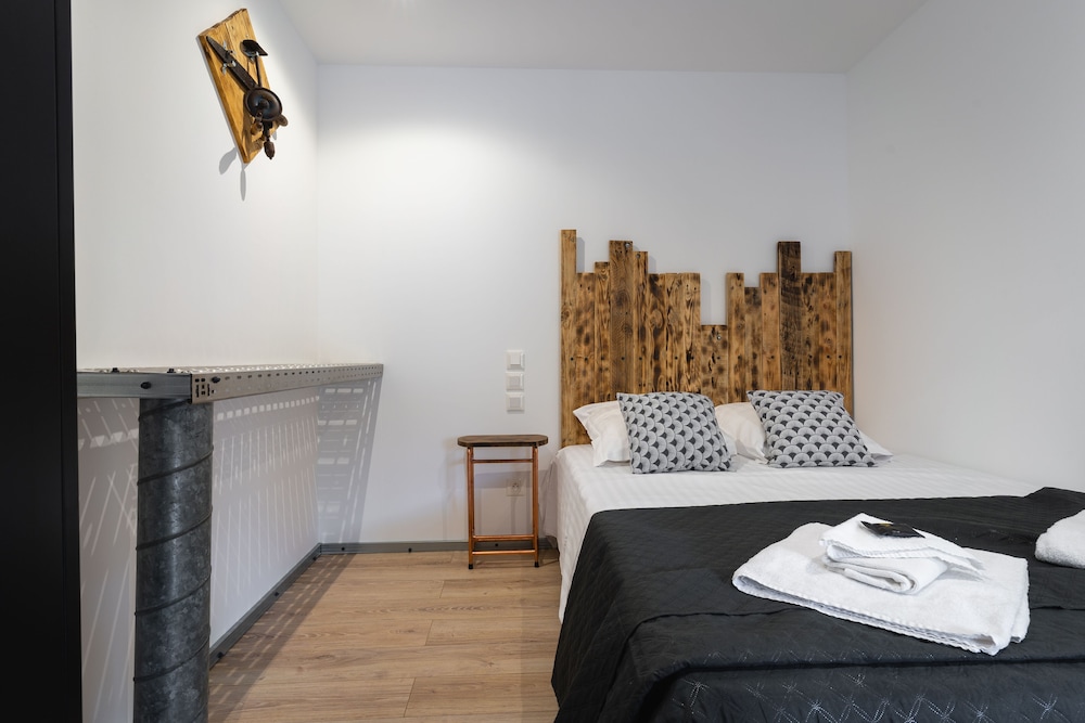 Deluxe Apartment, Ensuite, Courtyard View photo 1