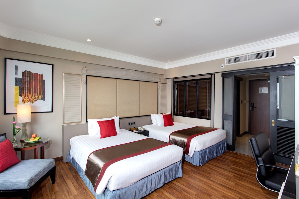 Room, 2 Twin Beds, Pool View (Thai Deluxe)