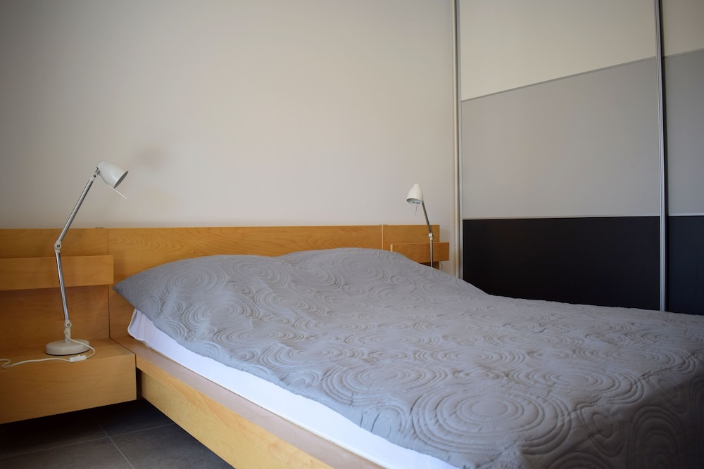 Apartment (3)