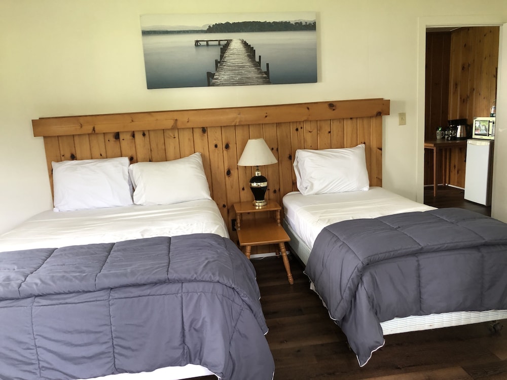 Standard Cabin, 1 Bedroom, Fireplace, Lake View (Windy Ridge)