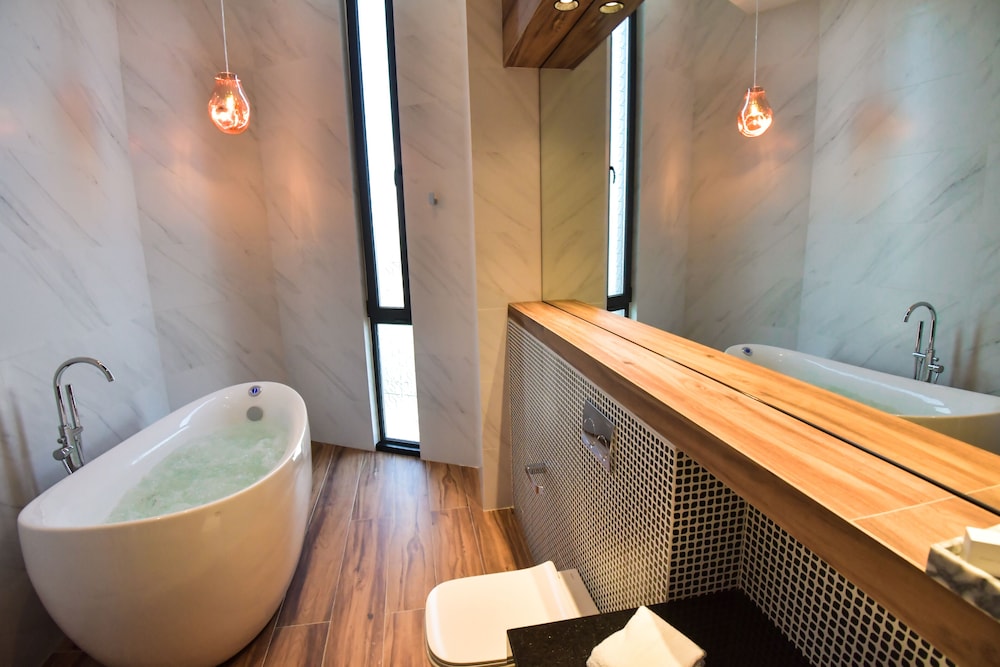 Becquer Suite - Photo 5