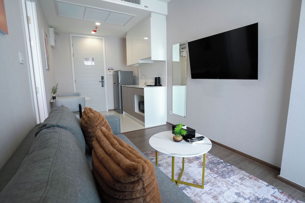 Deluxe Suite photo 2