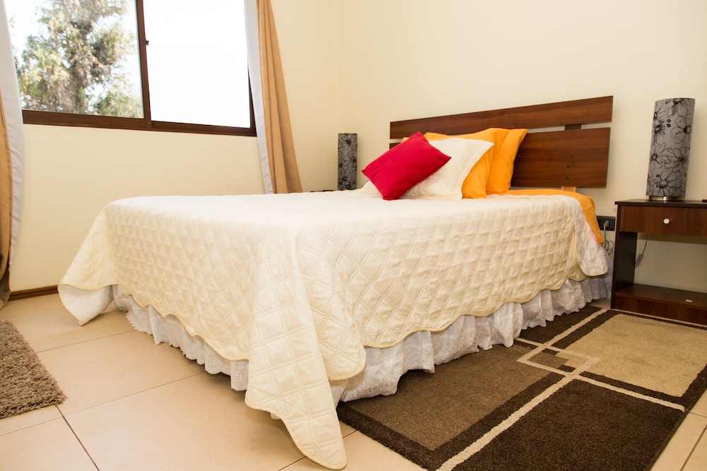Standard Triple Room, 1 Queen Bed photo 1