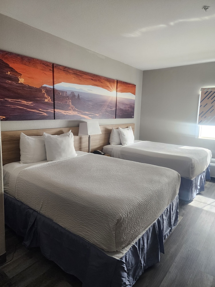 Studio Suite, 2 Queen Beds, Non Smoking - Photo 2