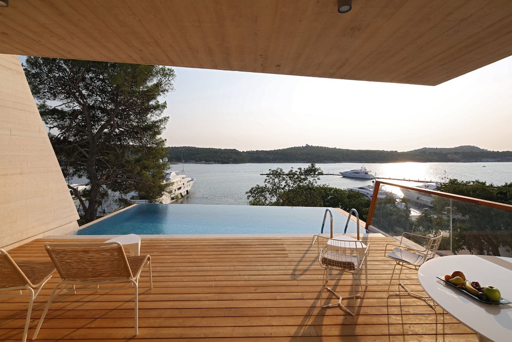 Exclusive Villa