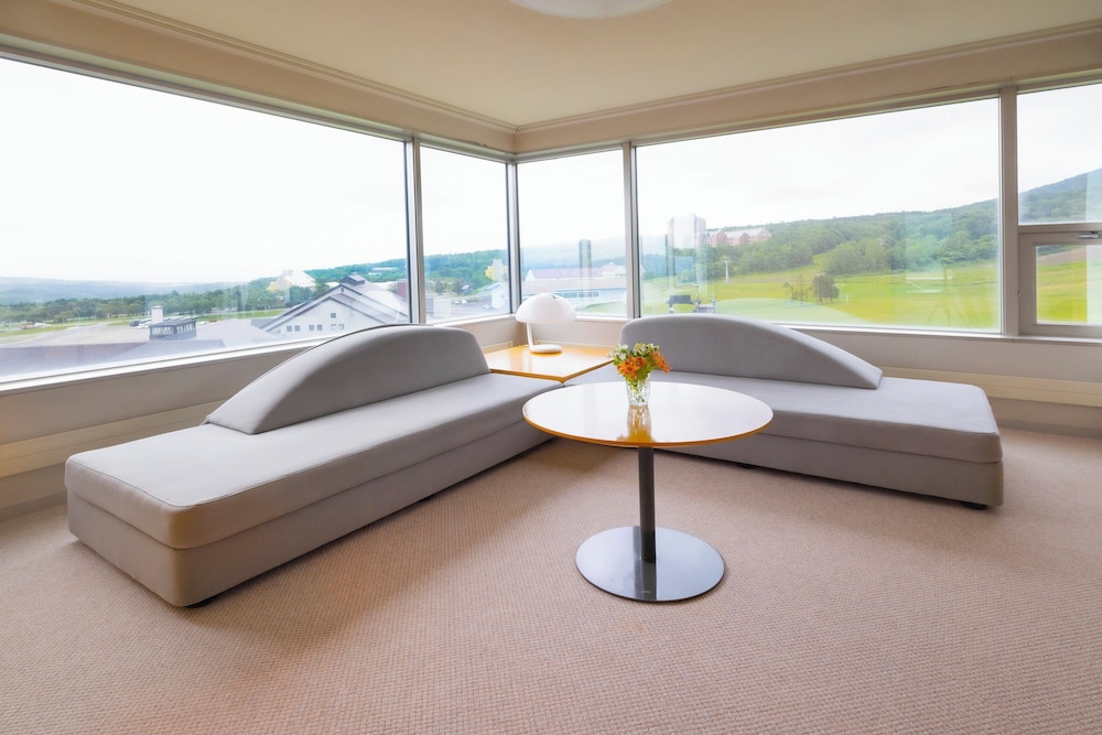 Suite, 1 Bedroom photo 2