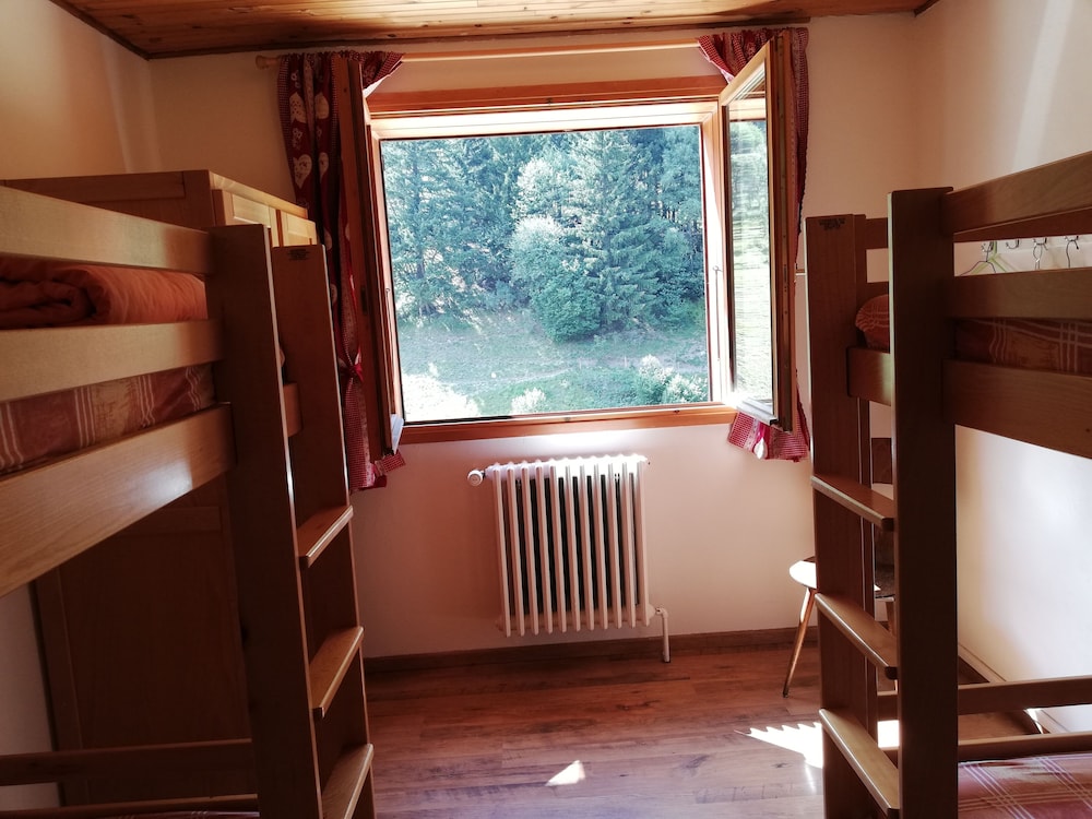 Shared Dormitory, Shared Bathroom (4 pers) photo 2