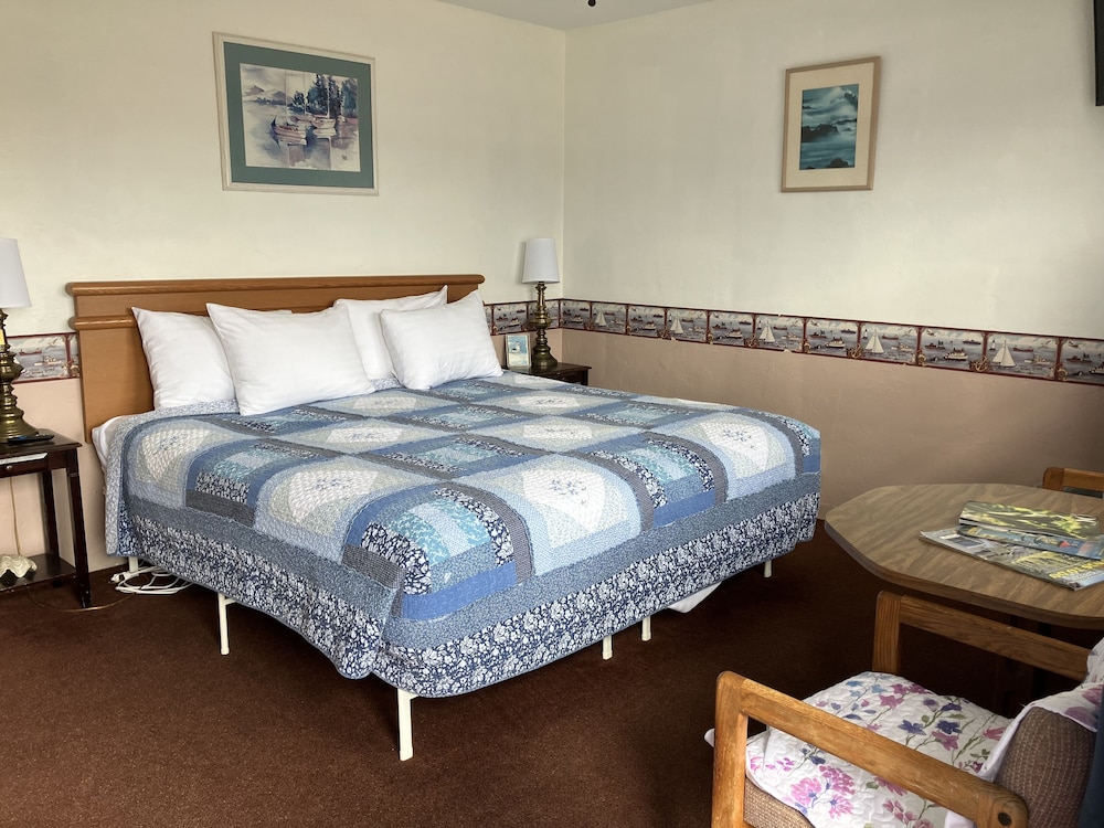 Standard Single Room, 1 King Bed - Photo 24