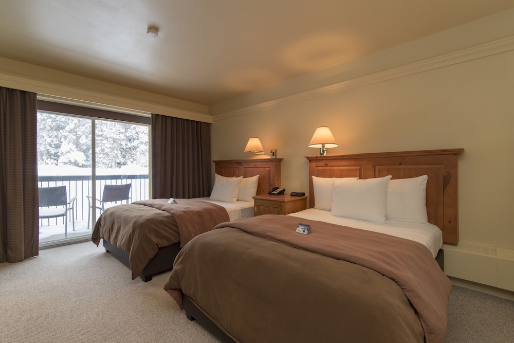 Superior Room, 2 Double Beds (Heritage) photo 2