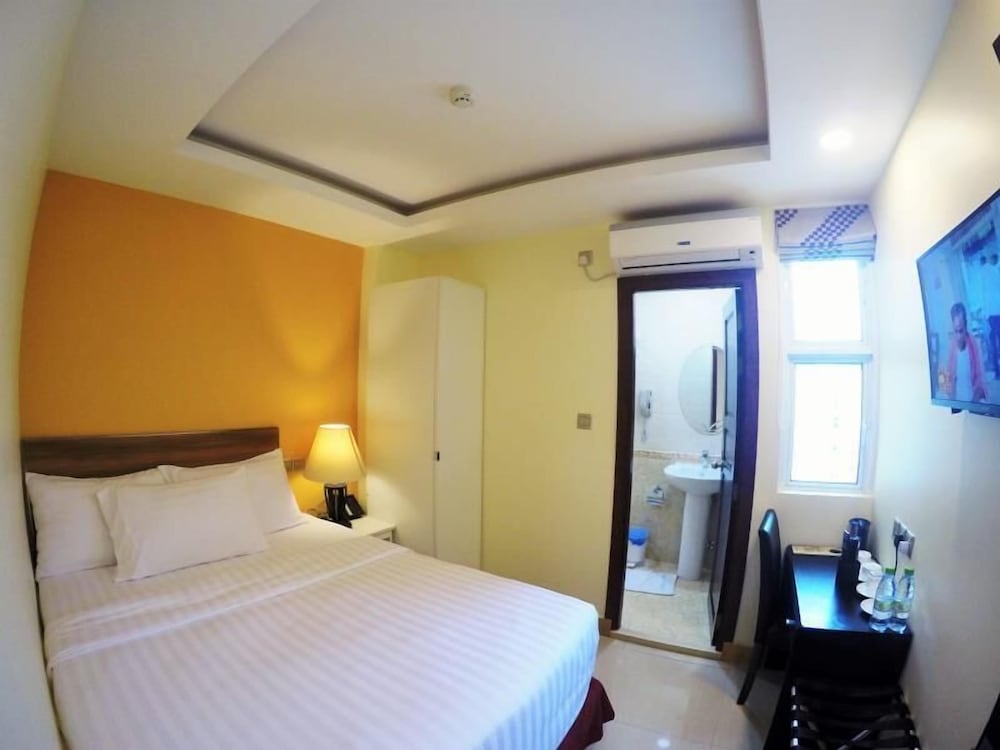 Basic Double Room