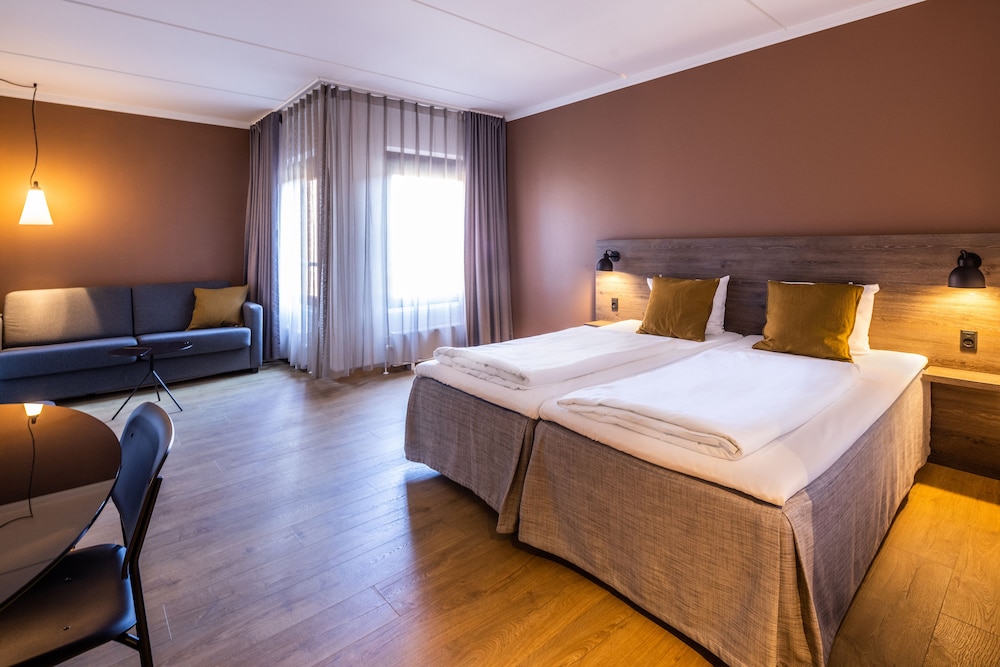 Deluxe Room, 2 Twin Beds, Non Smoking - Photo 4