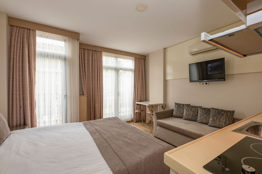 Comfort Studio, 1 Bedroom, Kitchenette, City View photo 2