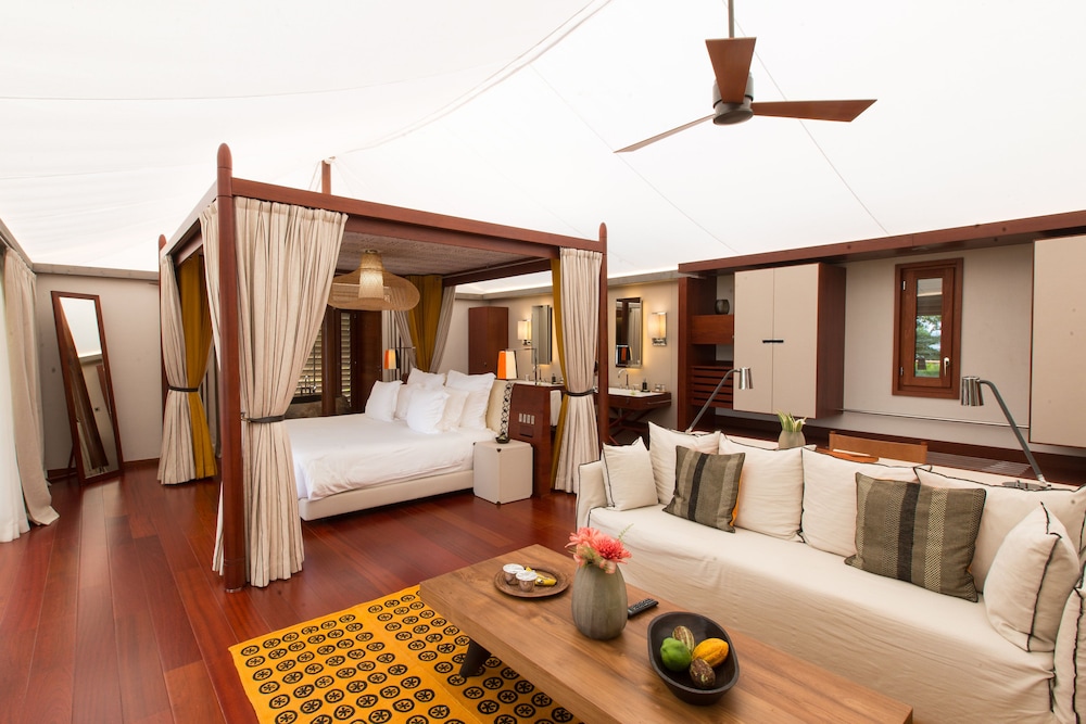Luxury Villa, 3 Bedrooms, Beachfront (Tented Villa) photo 1