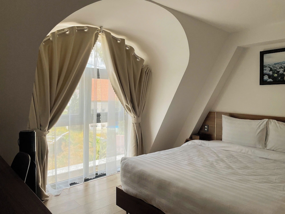 Superior Double Room, Garden View