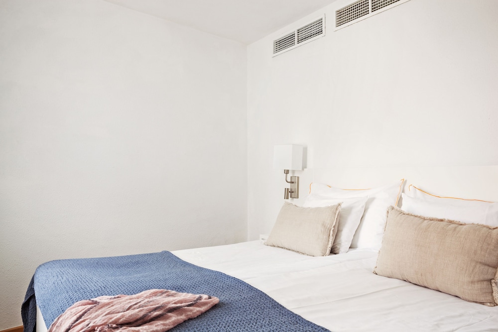 Apartment, 2 Bedrooms  AP2 A32BAL (SVIC)