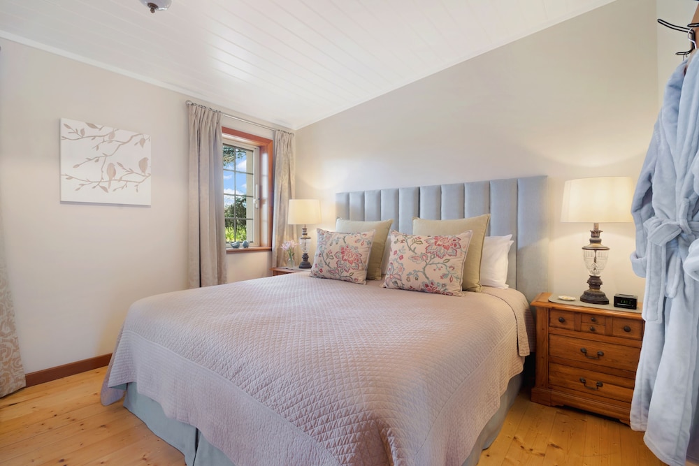 Premium Cottage, 1 Bedroom, Lake View photo 3