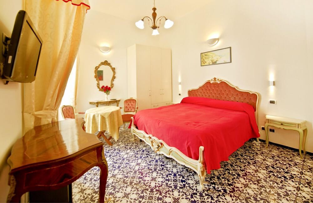 Standard Double Room - Photo 2
